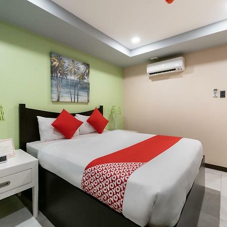Oyo 171 Amore Hotel Muntinlupa City Eksteriør billede